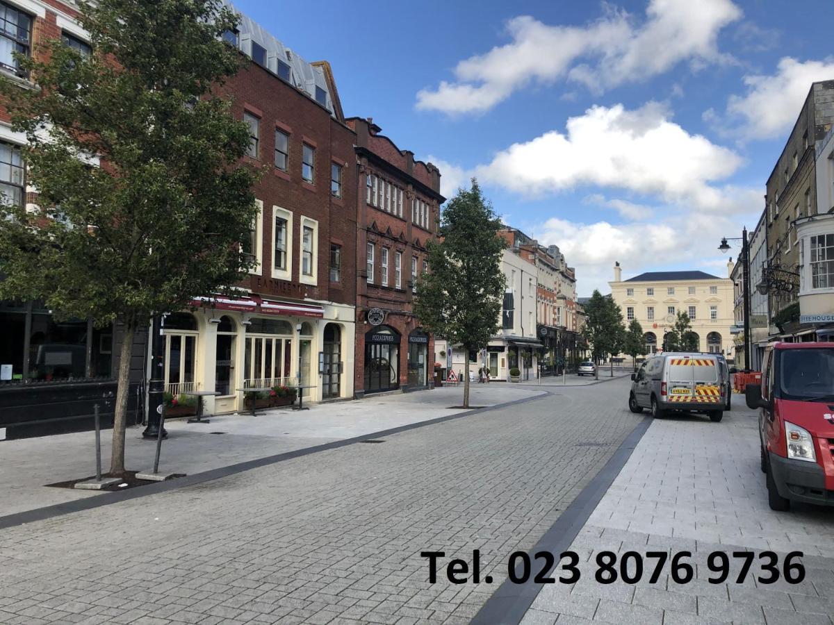 Honest City Centre Apartment 2 Southampton Exterior foto